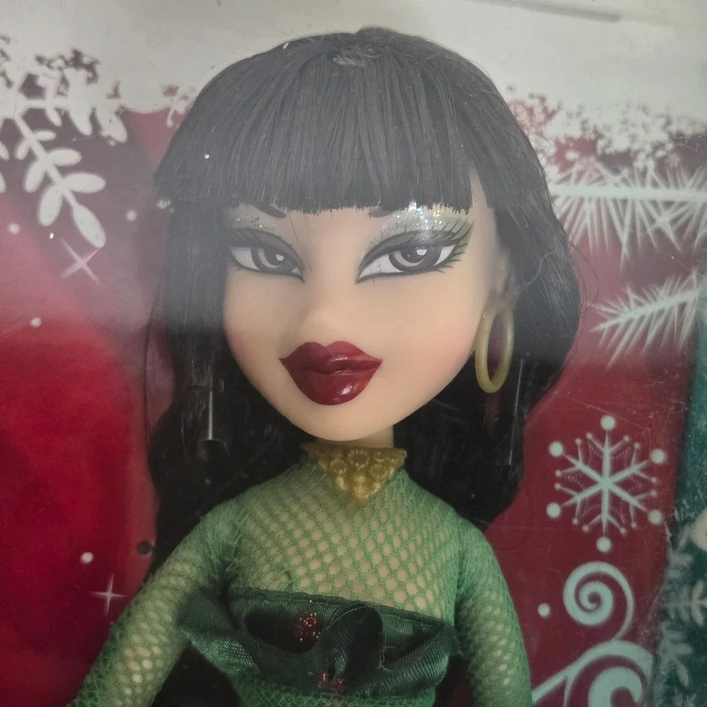 Bratz Holiday Jade Doll 515296 Collectible, New Open Box, Box‎ Damaged Taped
